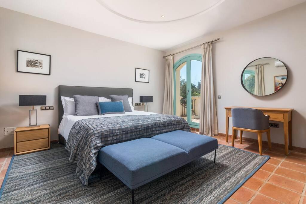 Apartment 7 Mansion - Sleeps 16+ San Roque (Andalucia)